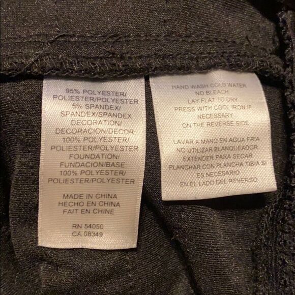 Nine West Tiered Bodycon Little Black Dress Size 6 - Picture 8 of 8